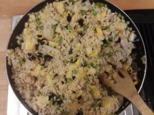 vegetarian-fried-rice-with-black-garlic